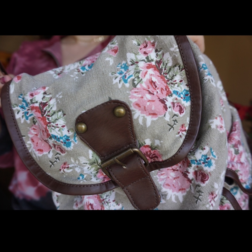 Floral Backpack - Picture 2 of 2